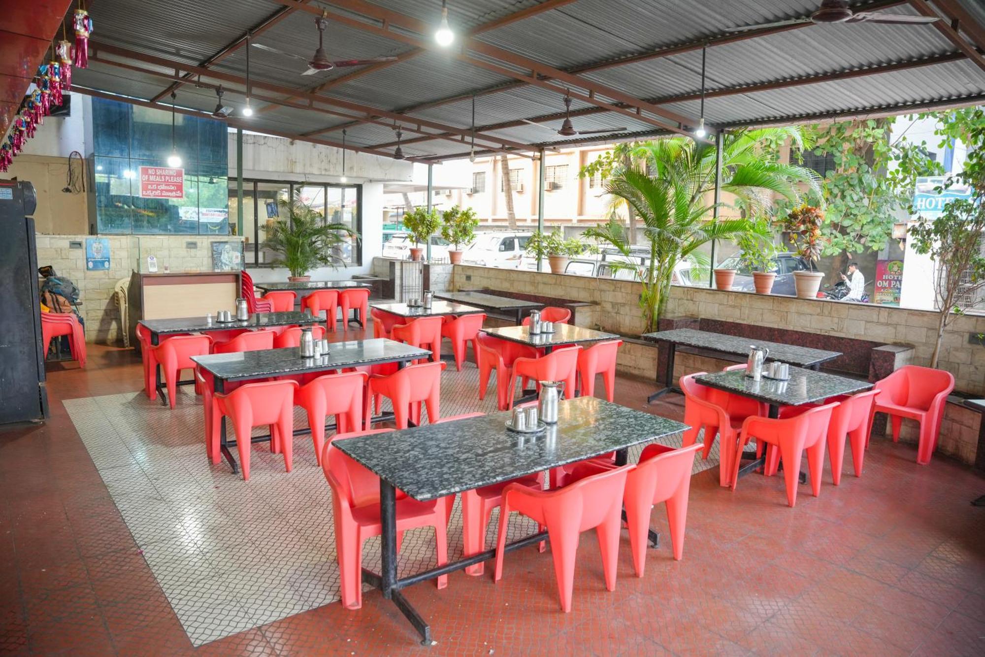 Hotel Sachidanand شيردي المظهر الخارجي الصورة