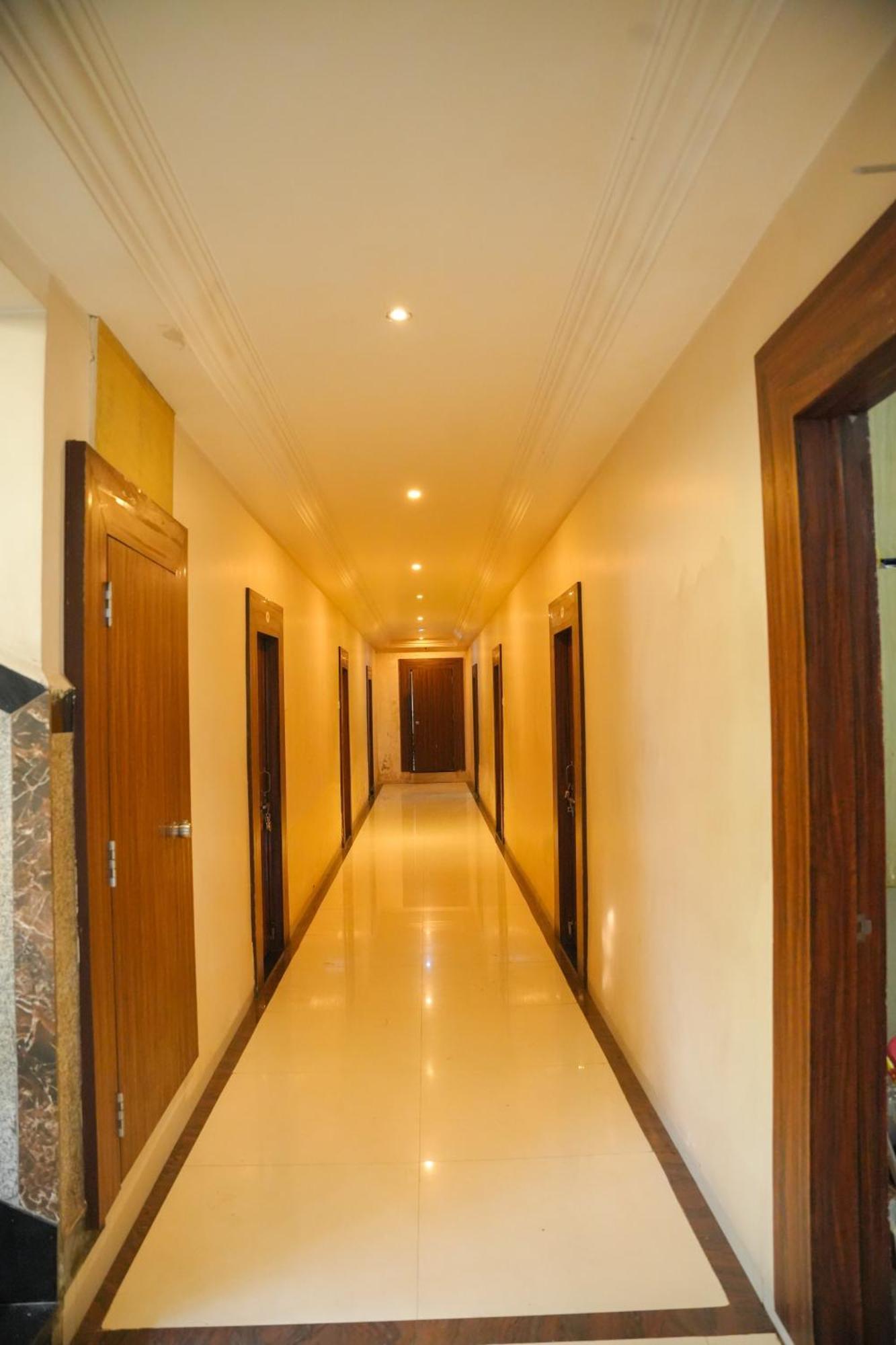 Hotel Sachidanand شيردي المظهر الخارجي الصورة