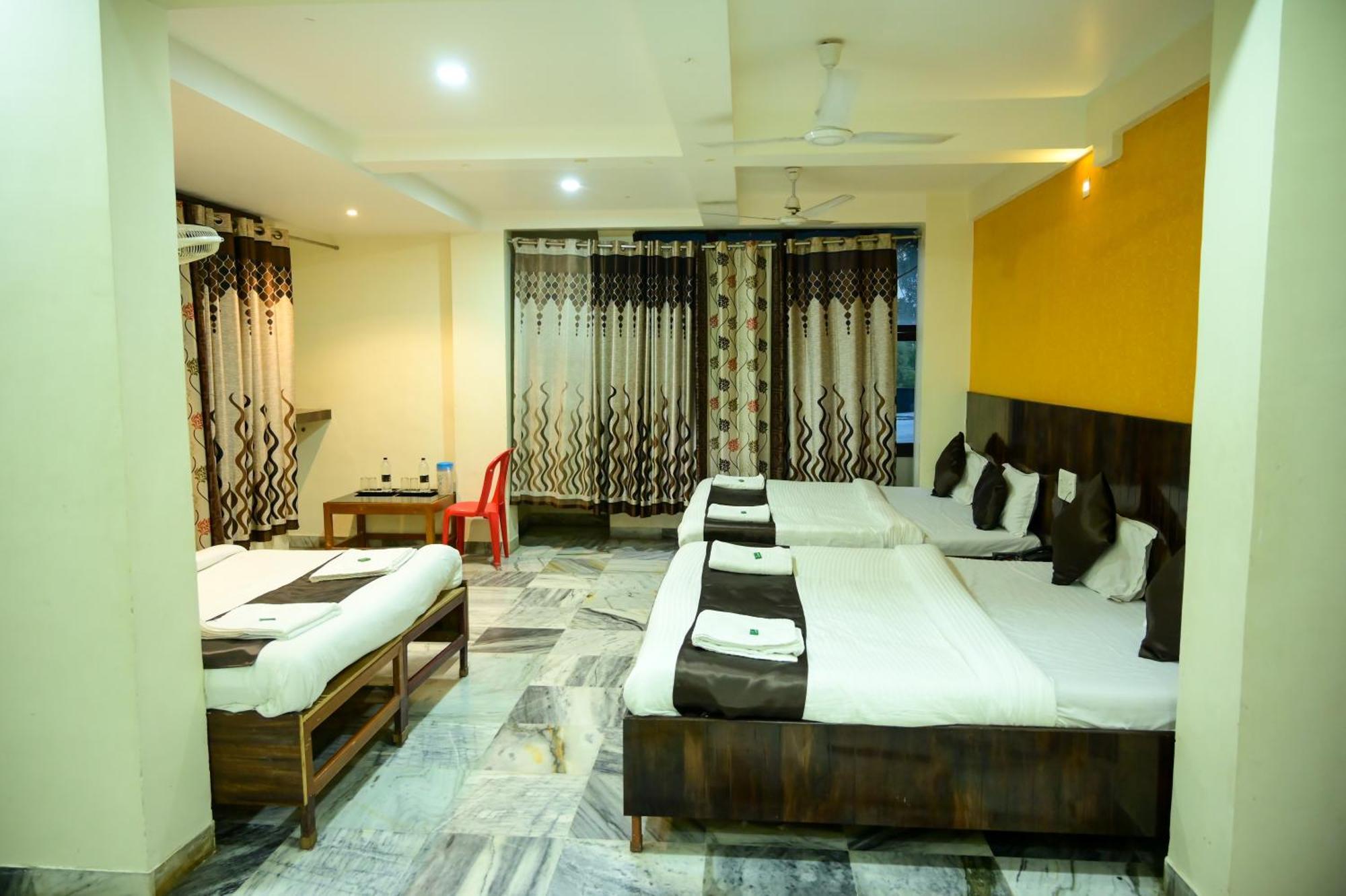 Hotel Sachidanand شيردي المظهر الخارجي الصورة