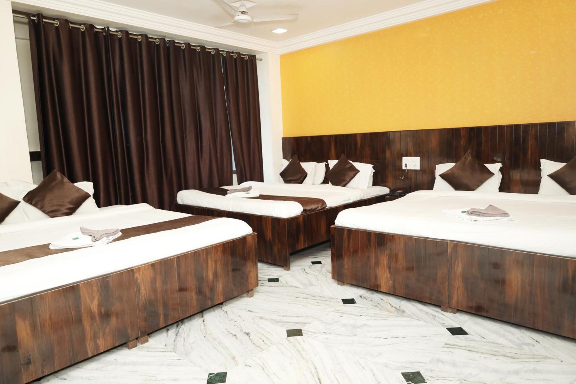 Hotel Sachidanand شيردي المظهر الخارجي الصورة
